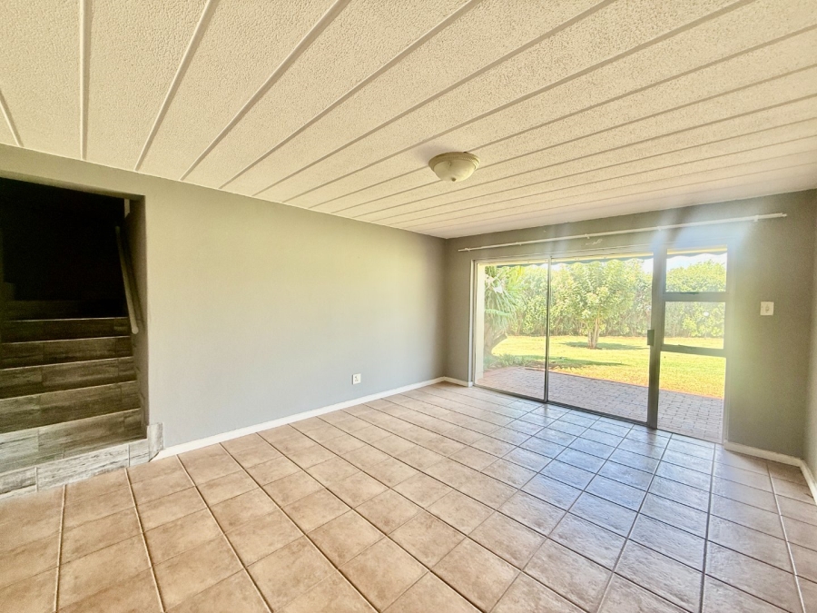 3 Bedroom Property for Sale in Caribbean Beach Club North West